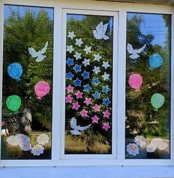 Екатериновские медработники украсили "Окна России"